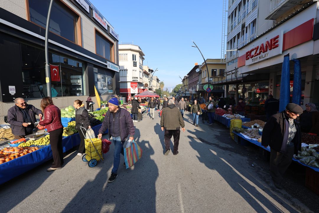 Türkiye'nin En Büyük Pazarı 225 Yıllık! 2 Bin Tezgah Kuruluyor 4