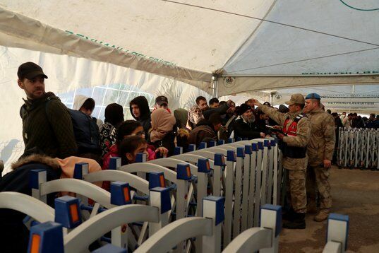 Suriyeliler Hatay Sınır Kapılarına Akın Akın Geliyor 2