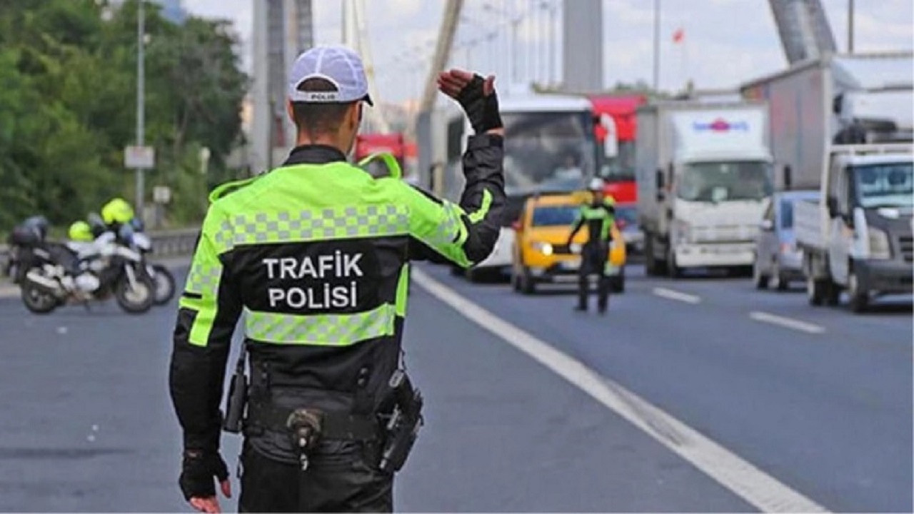 Araç sahipleri kontrol etmeden trafiğe çıkarsa yandı: Hepsine büyük para cezası kesiliyor 6