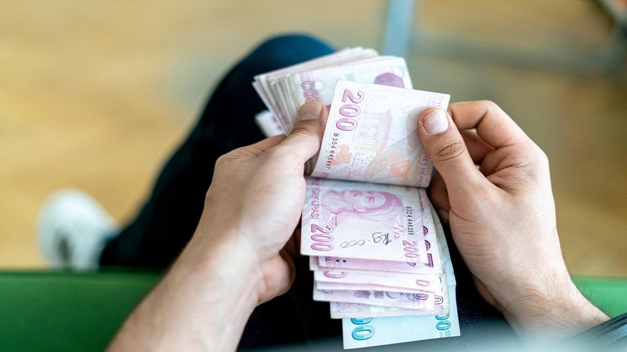 Memur ve emeklinin beklediği gün geldi: Temmuzda bu zamlı maaşı alacakları açıklandı 1