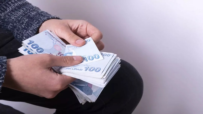 Emeklilere hayatlarının şoku geliyor: Zam beklerken flaş haber açıklandı 4