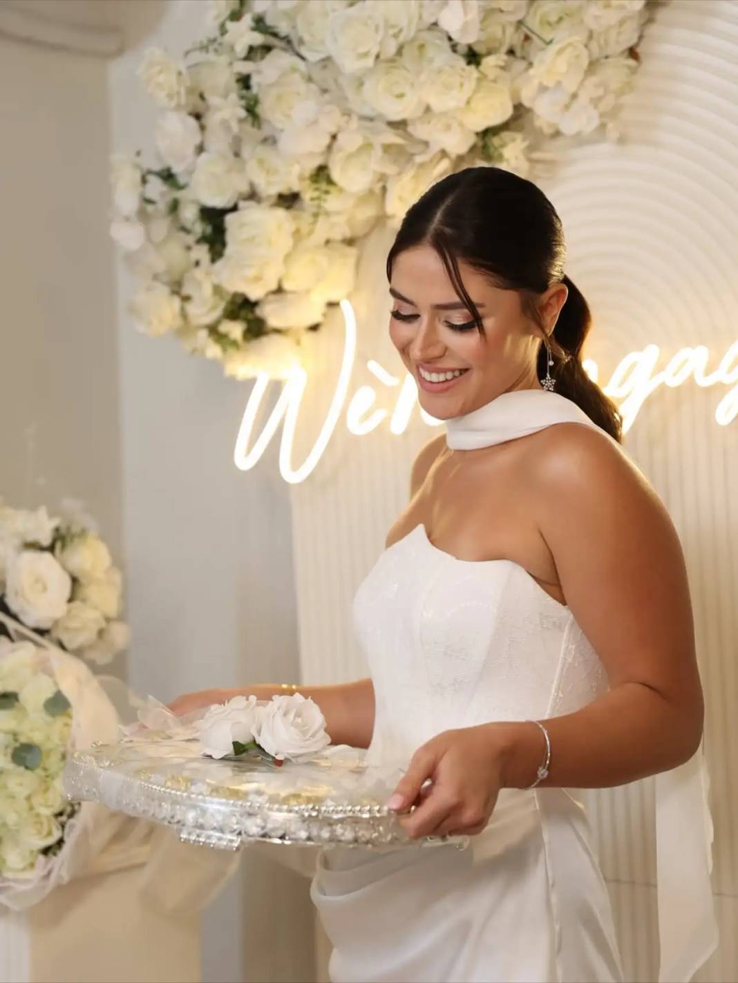 Nişanlandı! Törenden Kareler Gündem Oldu 5