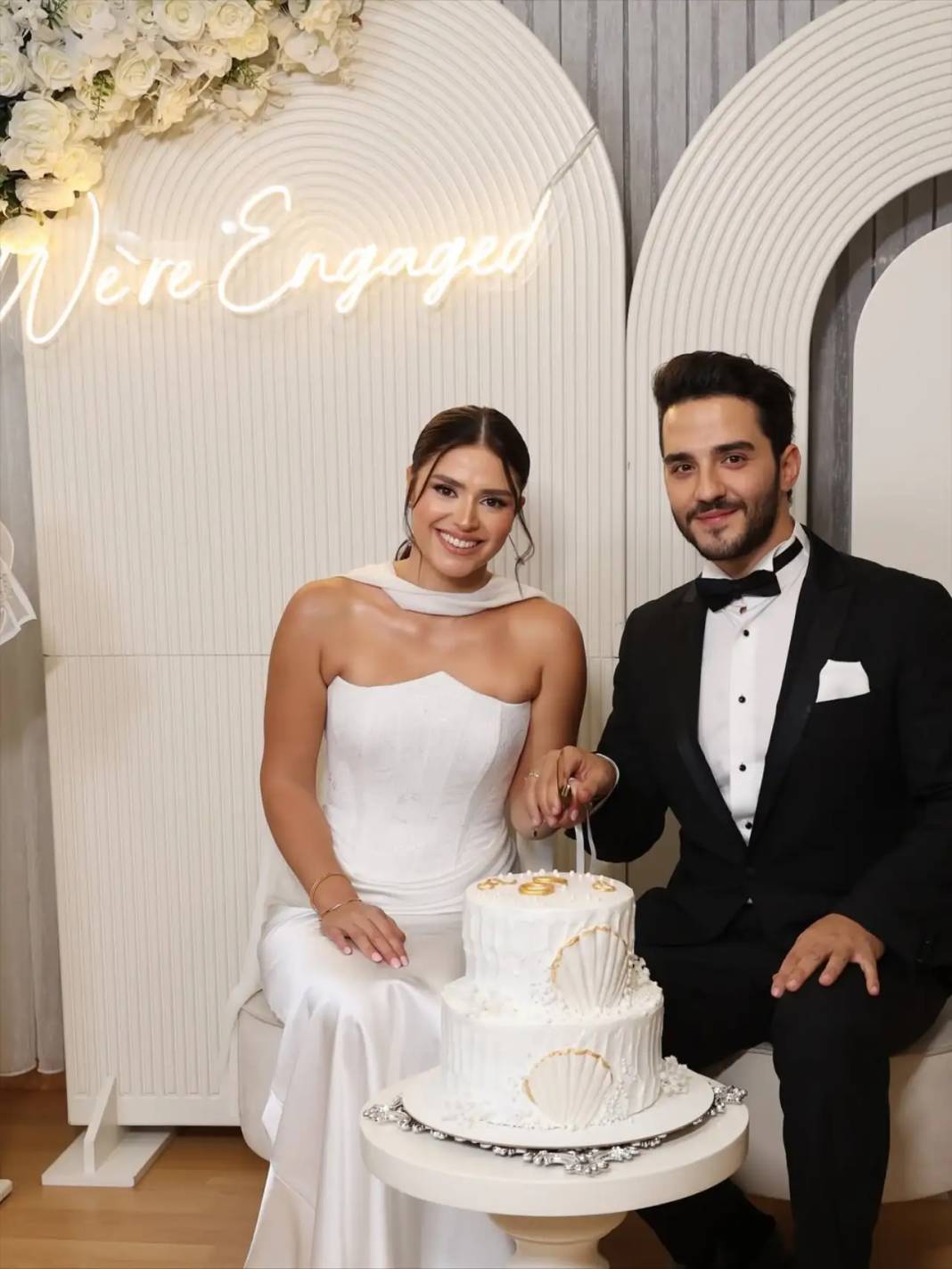 Nişanlandı! Törenden Kareler Gündem Oldu 9