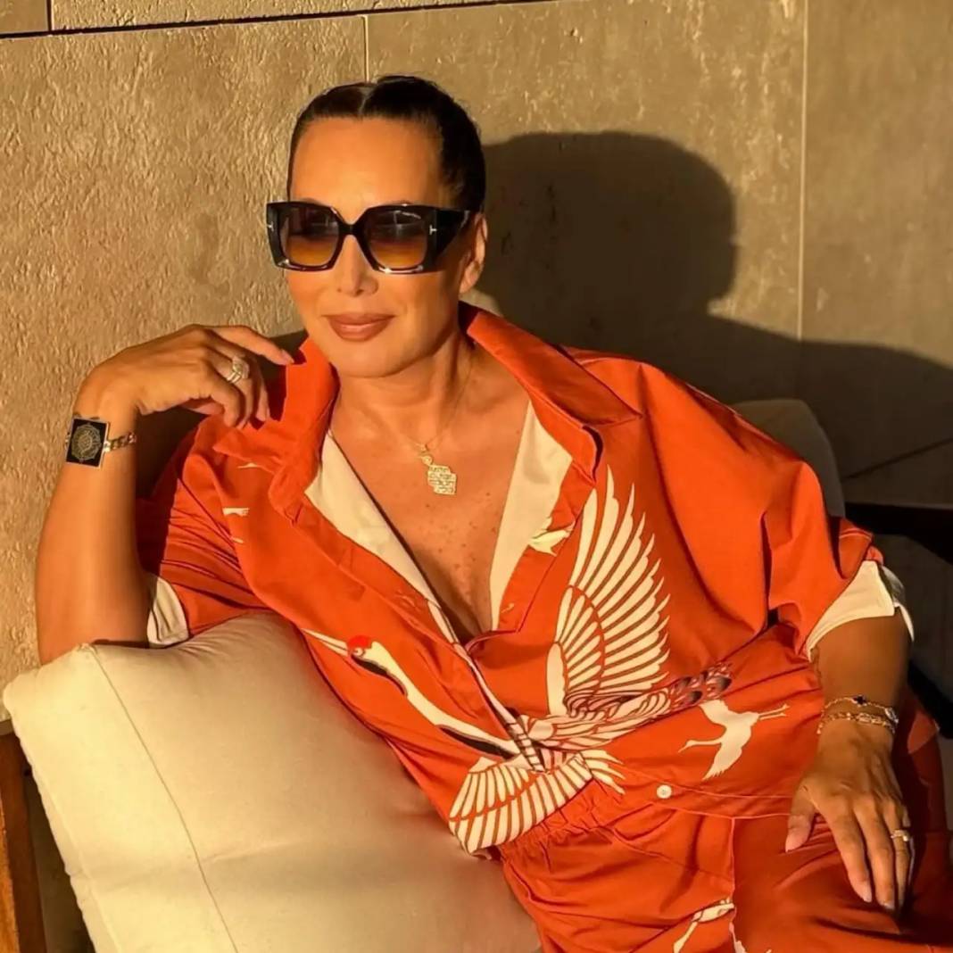 8 Yıllık Evlilik Bitti, Asena Bülent Ersoy’la Döndü 2