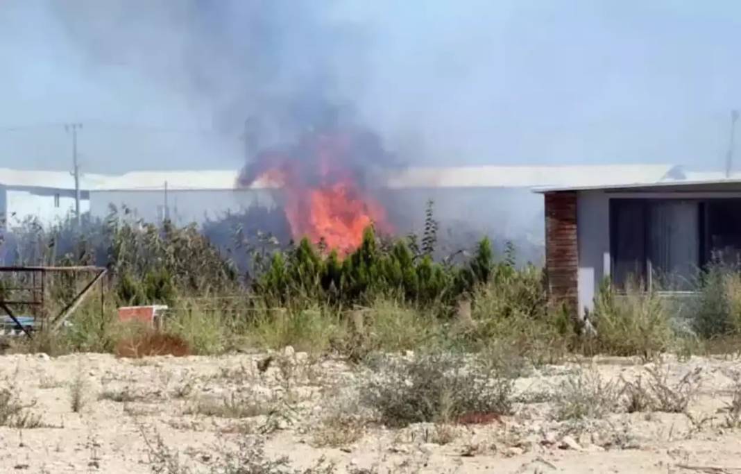 Antalya’da Düden Çayı Kıyısında Korkutan Yangın! Halk Kano ile Müdahale Etti 6
