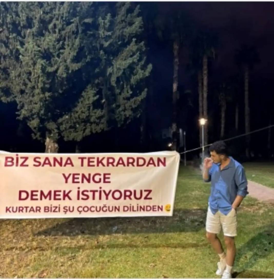Akdeniz Üniversitesi’nde Kız Yurdu Önüne Asılan Pankart Gündem Oldu 4
