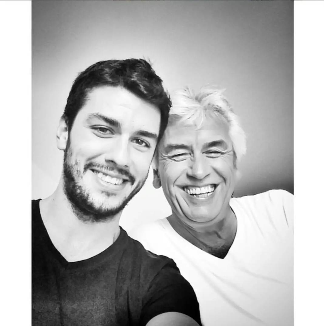 Ünlü Oyuncu Aras Aydın’a Büyük Acı 6