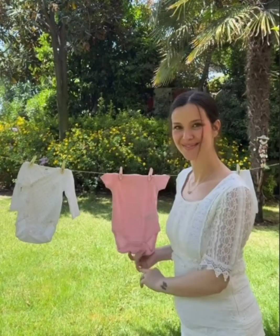 İrem Helvacıoğlu’nun Baby Shower Partisi Çok Konuşulacak! 8