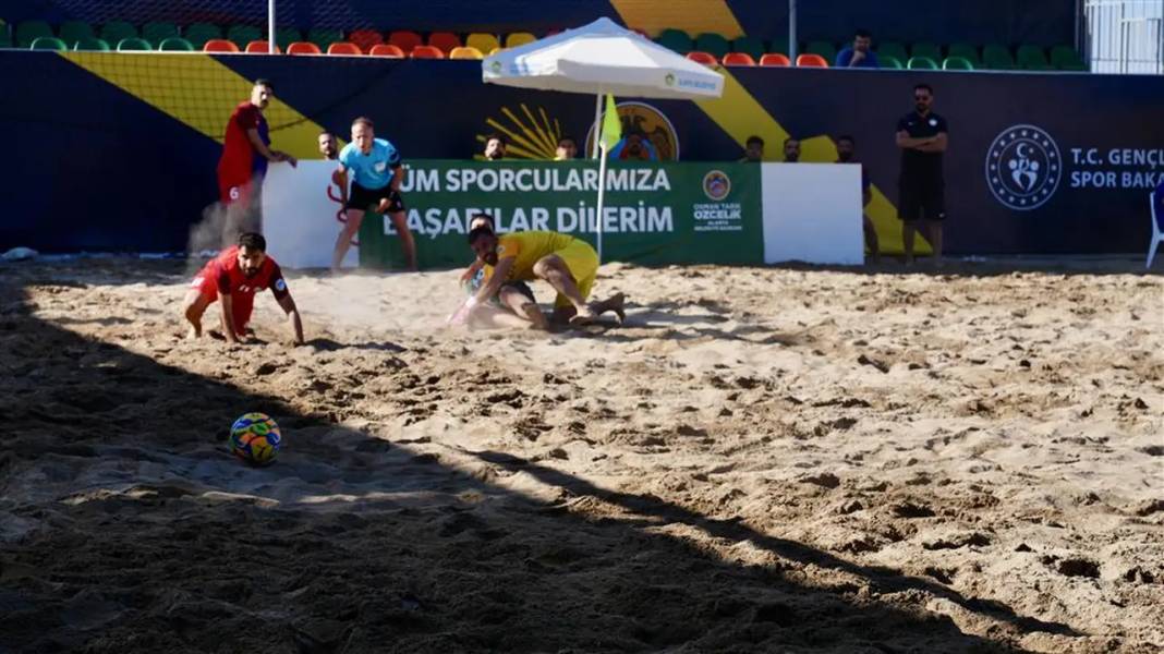 Alanya Plaj Futbolu Süper Finalleri'nde Rekor 2