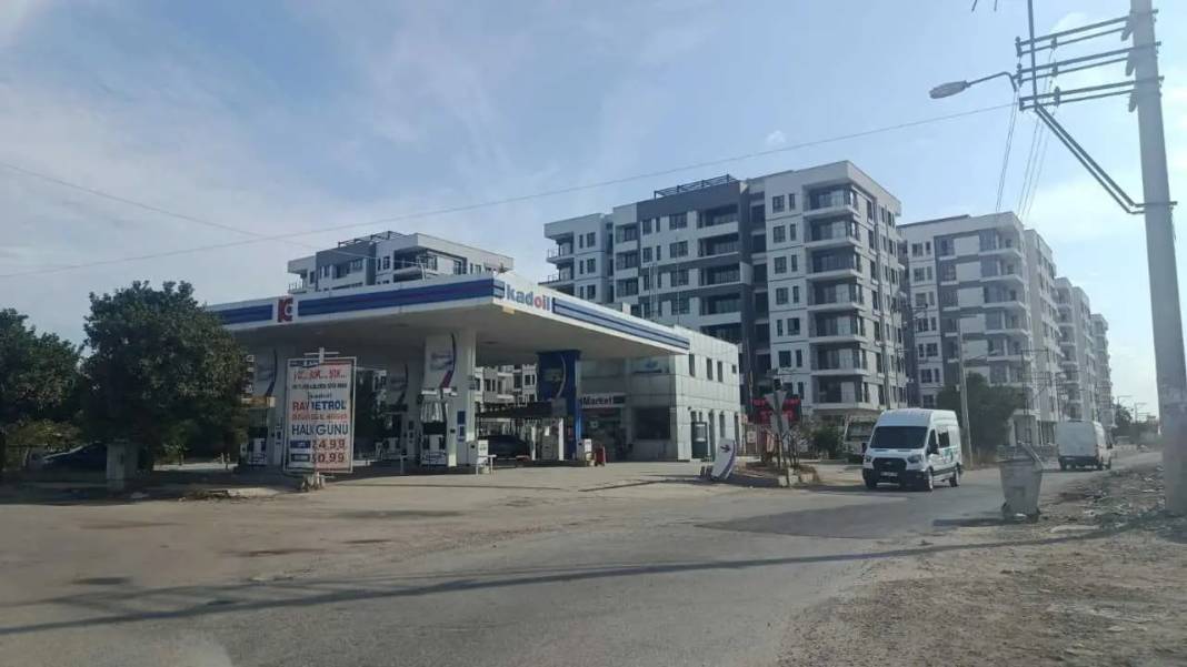 Adana’da 10 Dakika Arayla İki İstasyon Gasp Edildi! 4