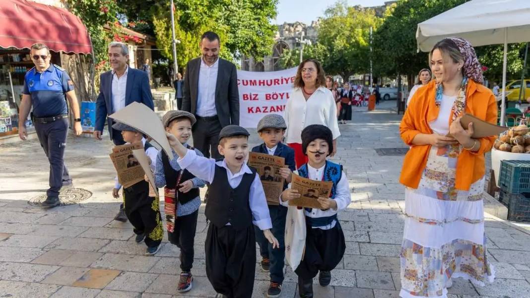 Antik Side’de Cumhuriyet Coşkusu Minik Ellerle Zirve Yaptı! 3