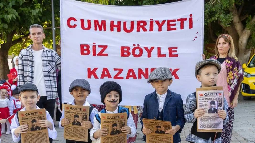 Antik Side’de Cumhuriyet Coşkusu Minik Ellerle Zirve Yaptı! 5