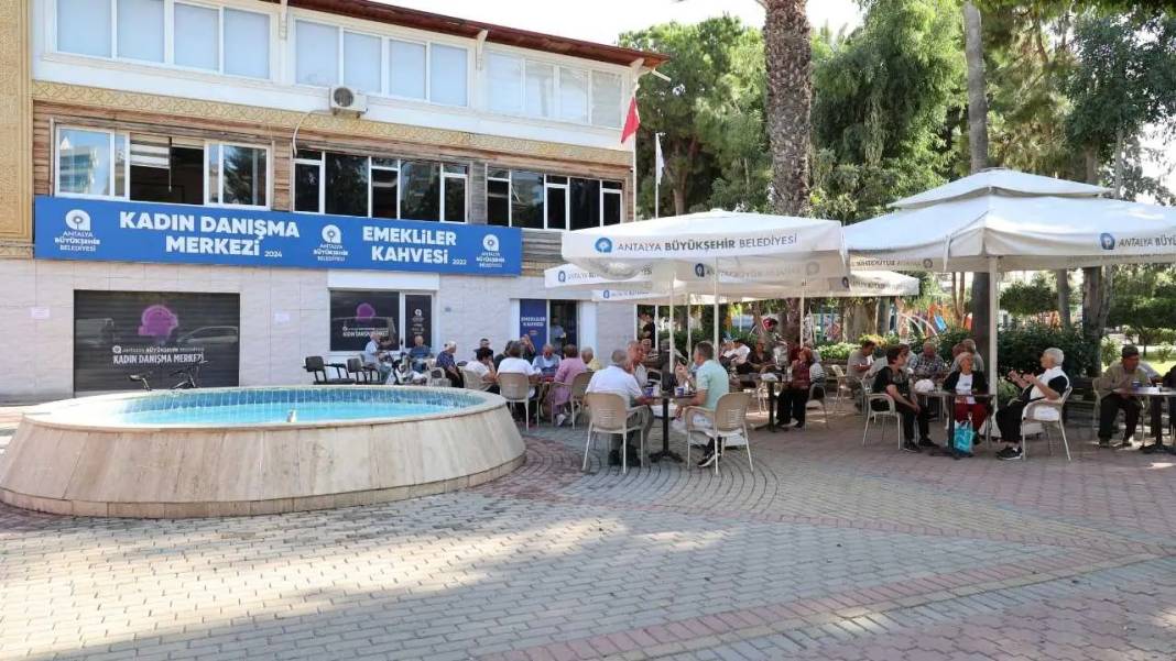 Alanya’ya Emekliler Kahvesi Geldi: Çay Ücretsiz, Sohbet Sınırsız! 3