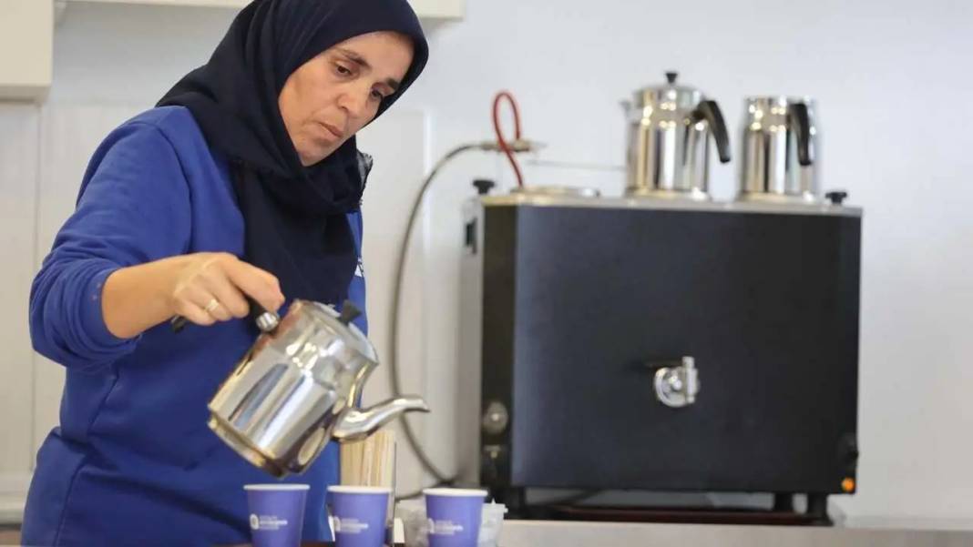 Alanya’ya Emekliler Kahvesi Geldi: Çay Ücretsiz, Sohbet Sınırsız! 6