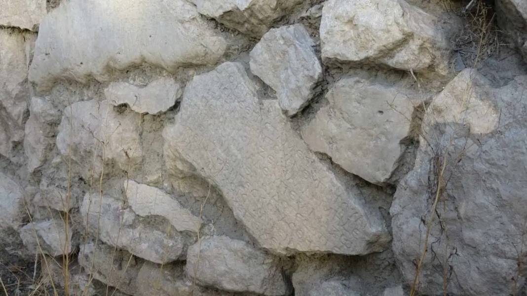 Burdur’da Roma İmparatoru’nun 1800 Yıllık Mektubu Bulundu! 2