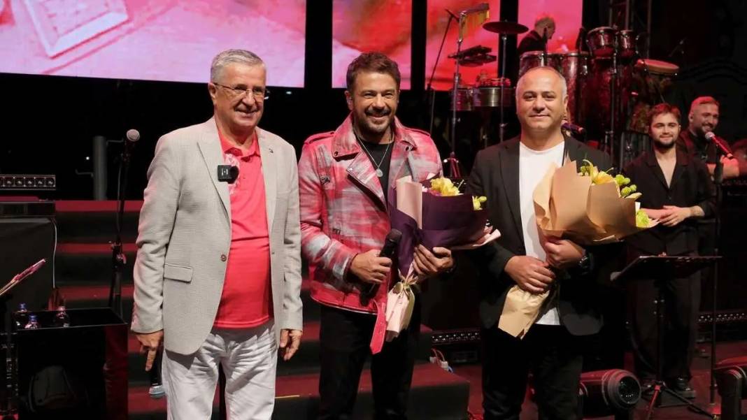 Kemer’de 400 Metrelik Bayrakla Cumhuriyet Yürüyüşü! 6