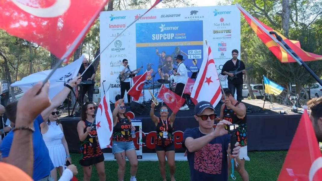 Kemer’de Sup Cup Yarışları Sona Yaklaşıyor! Heyecan Zirve Yaptı 6