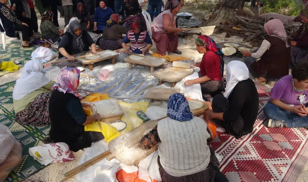 Toroslar’ın Gölgesindeki 400 Yıllık Köyde İmece Usulü Yörük Şöleni! 6
