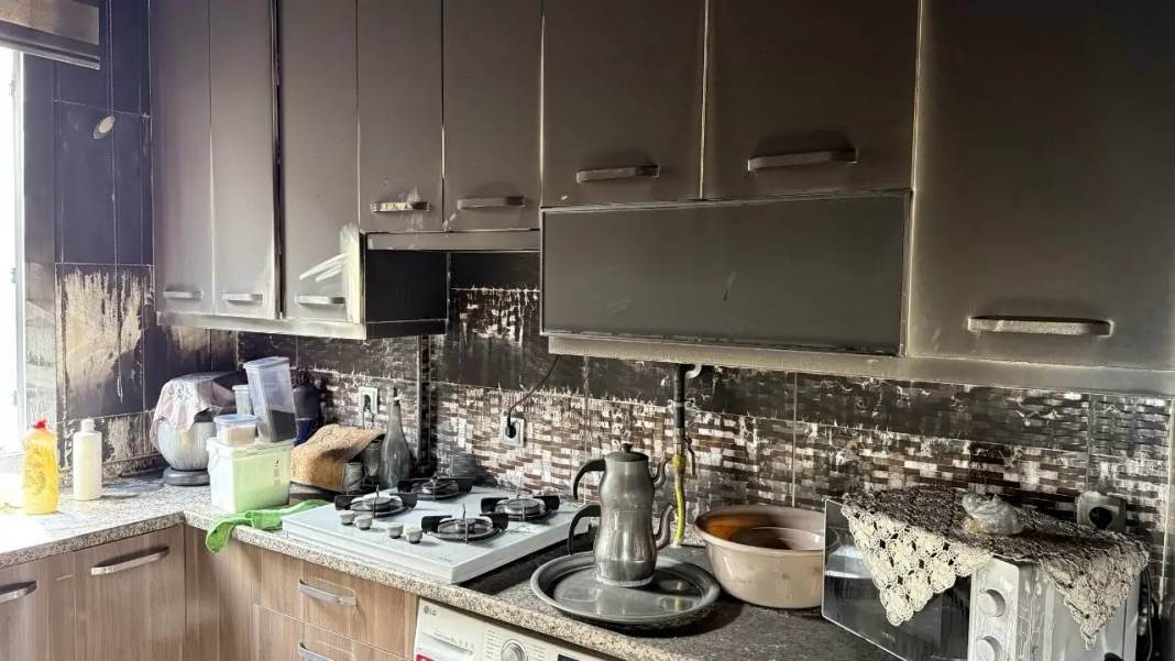 Adana’da 15 Yıllık Emek Dakikalar İçinde Küle Döndü! 4