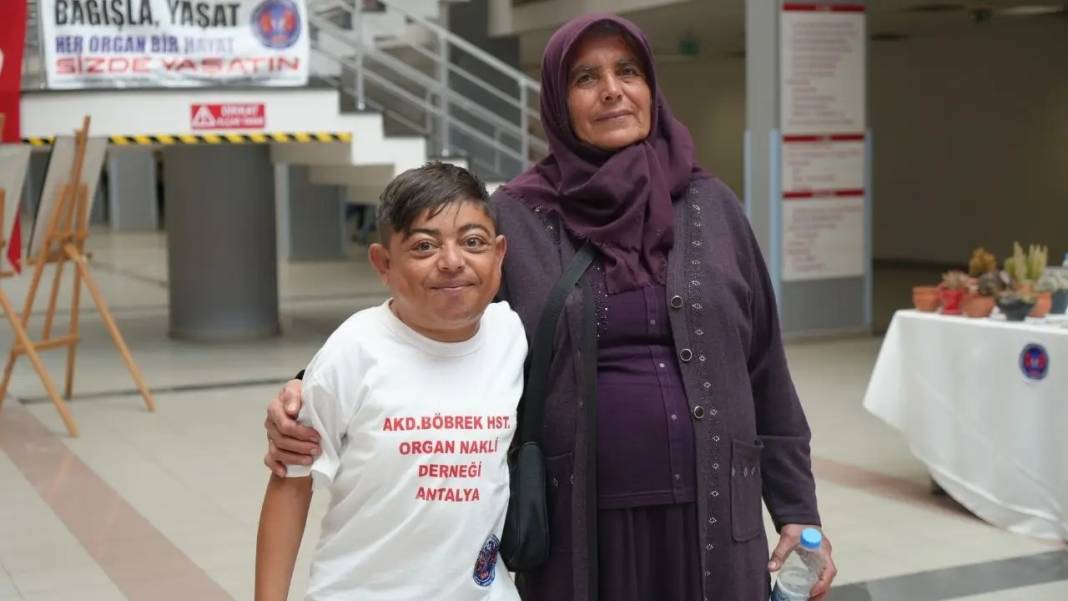 Antalya’da Yapılan Çift Organ Nakliyle 48 Yıldır Hayatta! 7