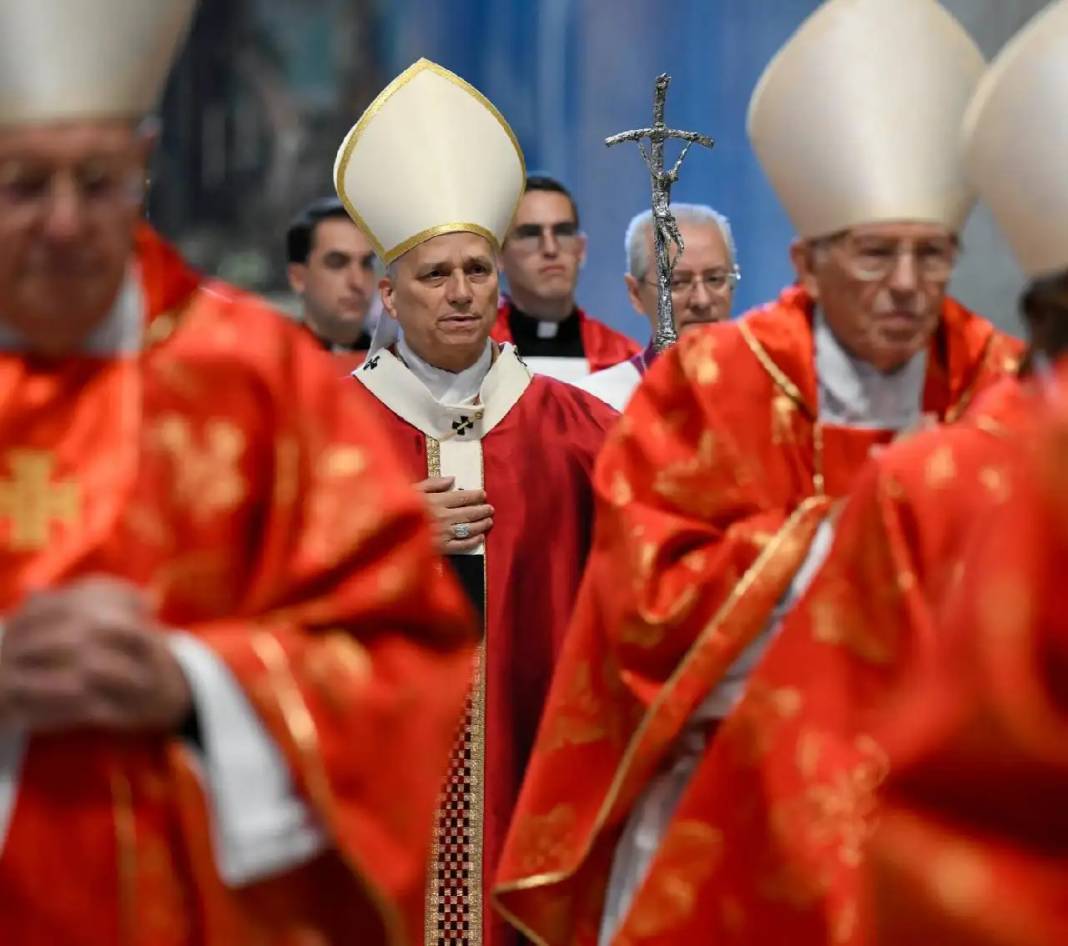 Papa XIV. Leo Kimdir? Kaç Yaşında? Papa XIV. Leo Neden Türkiye'ye Gelecek? Nereleri Ziyaret Edecek? 8