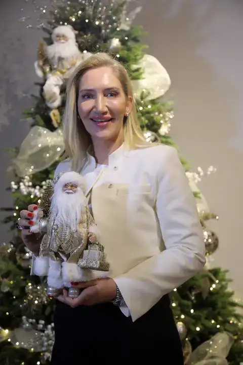 Antalya’da Yılbaşı Ağacı Fiyatları 70 Bin TL'ye Kadar Çıkıyor 8