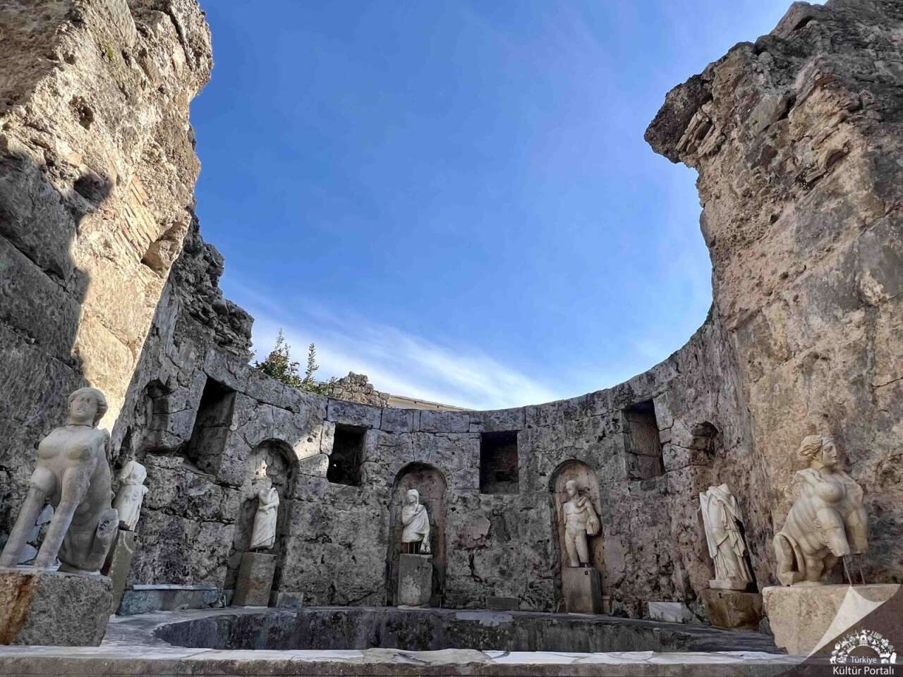 Antalya’da Tarihe Yolculuk: Görülmesi Gerekenler 2