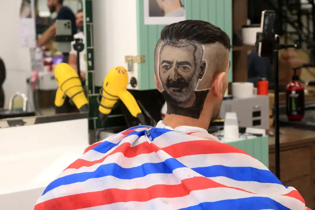 Antalya’da Berberden Saçlara İnci Taneleri Portresi 4