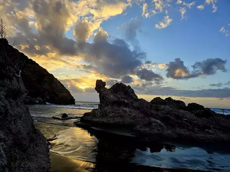 Hatay'da Büyüleyici Gün Batımı! Sahil Altın Rengine Boyandı 2