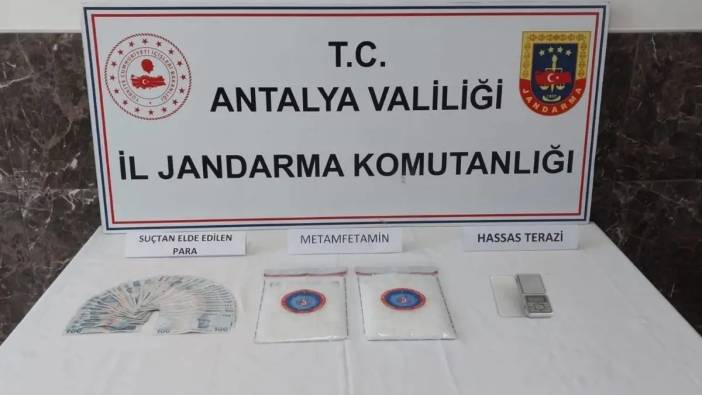 Jandarma Alanya'da Zehir Tacirlerine Geçit Vermedi! Operasyonda Yakalandılar