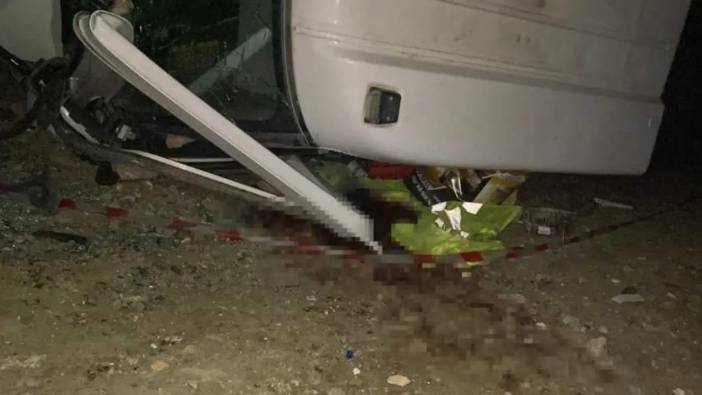 Hatay’da Devrilen Kamyonun Altında Kaldı! Arkadaşları Zamanla Yarıştı