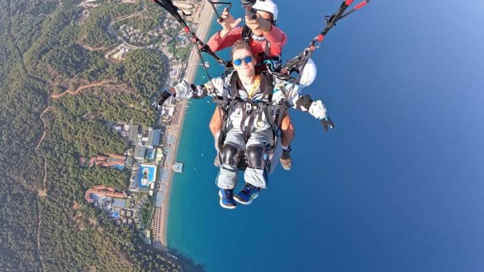 Kemer'de Tekerlekli Sandalyeyle Gitti, Yamaç Paraşütü Yaptı