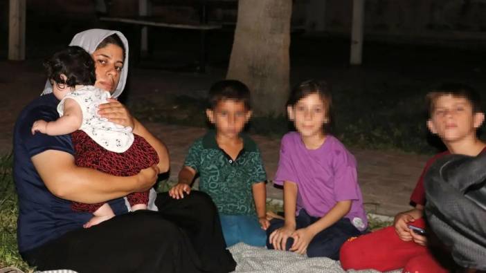 Evini Lağım Bastı! Kepez'de Anne 4 Çocuğuyla Parkta Yaşıyor