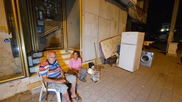 Adana’da Ailece 3 Gün Önce Tuttukları Evden Çıkarıldılar! Sokakta Kaldılar