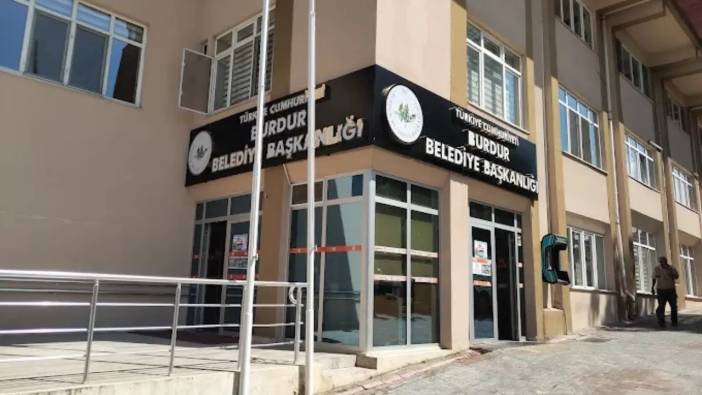 Burdur’daki Öğrenciler Dikkat! Belediye 2 Bin TL Destek Verecek