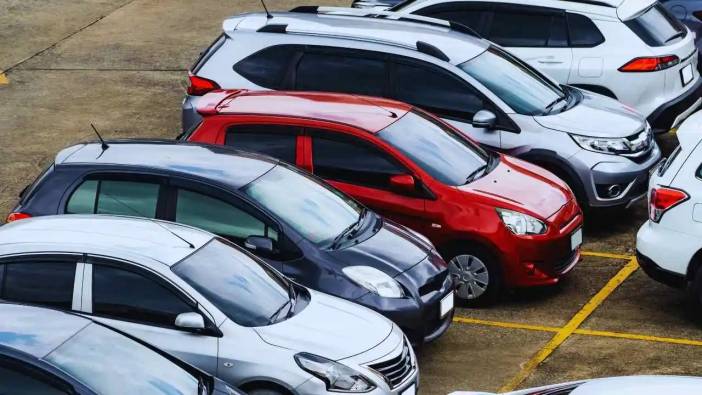 Benzin ve Hibrit Yükselişte! Elektrikli Araçlarda Rekor Kayıt