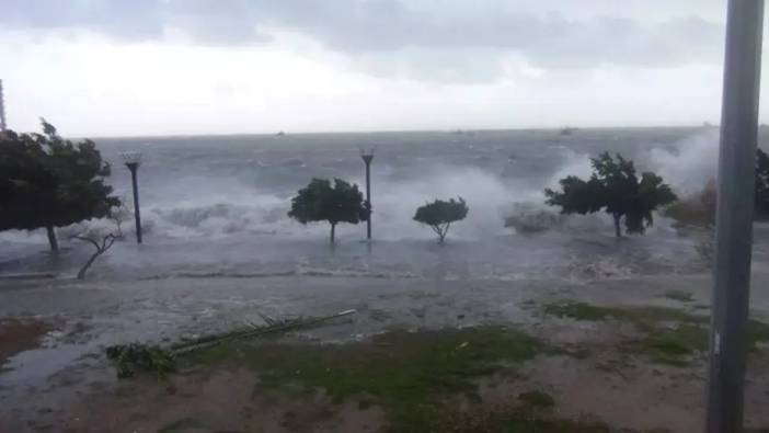 Mersin Valiliği Doğu Akdeniz İçin Fırtına Uyarısı Yaptı!
