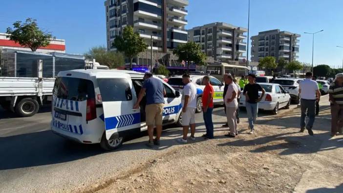 Serik’te Baba ve Oğluna Otomobil Çarptı