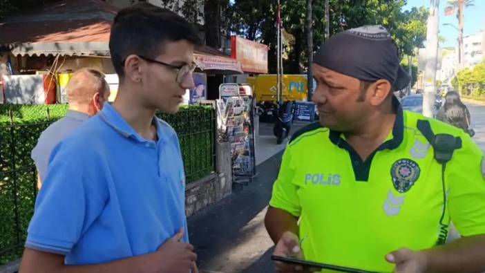 Manavgat’ta Ehliyetini Alan Genç Polisle Kutladı!