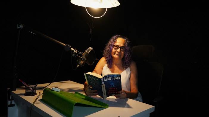 Antalya’da Gönüllüler Görme Engelliler İçin Kitap Seslendiriyor