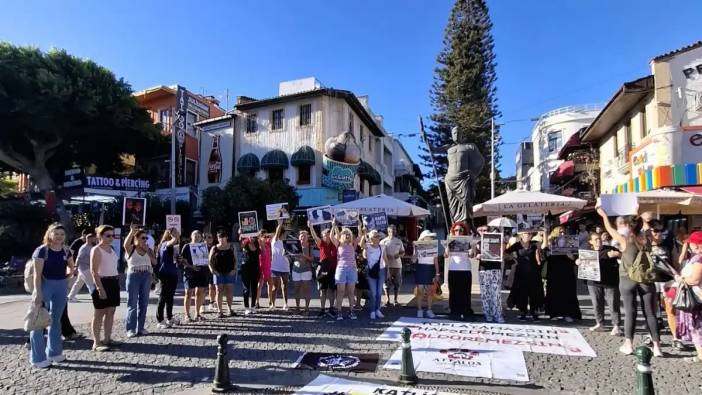 Antalya'da Hayvanseverlerden İçişleri Bakanı Ali Yerlikaya'ya Sert Tepki!
