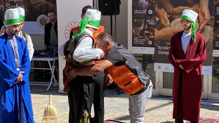 Burdur’da Ahilik Haftası İçin Şed Kuşatma Töreniyle Renkli Kutlama