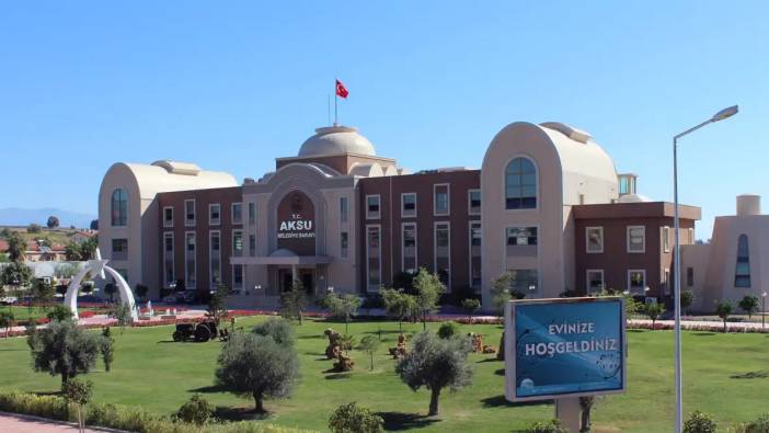 Başkan Yıldırım’ın Ardından Aksu'da İstifa Depremi! 7 Meclis Üyesi İstifa Etti