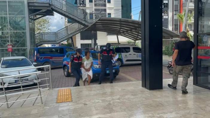 Alanya'da Mobilya Dükkanı ve Minibüsü Kundaklayan Kadın Tutuklandı
