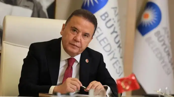 Muhittin Böcek Yine Hastaneye Kaldırıldı! Sağlık Durumu Nasıl?