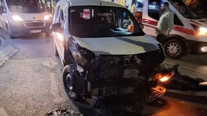 Mersin’de Motosikletle Ticari Araç Birbirine Girdi! 2 Yaralı