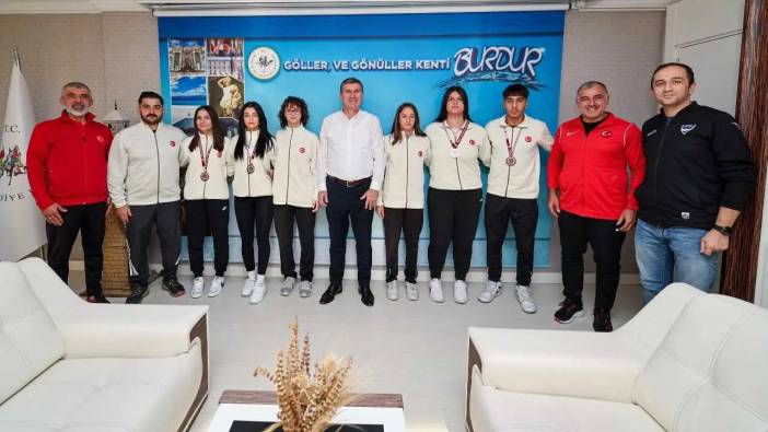 Burdur’un Şampiyonları Dünya Arenasında Türkiye’yi Temsil Edecek!