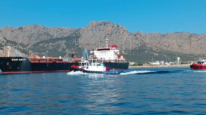 Antalya'da Tanker Şamandıraya Demirledi, Tatbikat Başladı