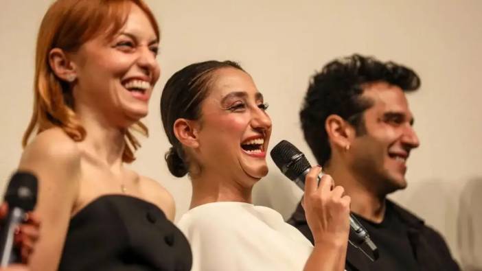 Altın Portakal’a Bol Kahkahalı Açılış: Gelin Takımı 2 Ekibi Güldü, Güldürdü