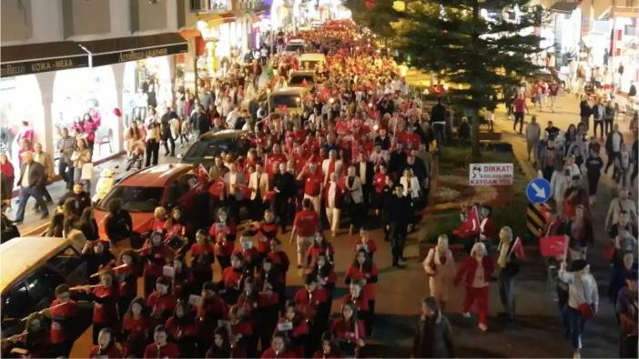 Cumhuriyetin 102. Yılı Kemer’de Kutlanacak: Fener Alayı ve Emre Altuğ Konseri